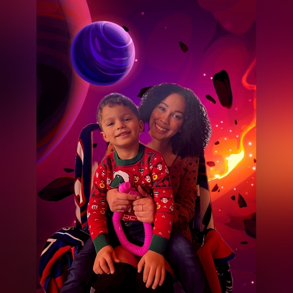 Meet your Posher, April - Picture 5 of 7